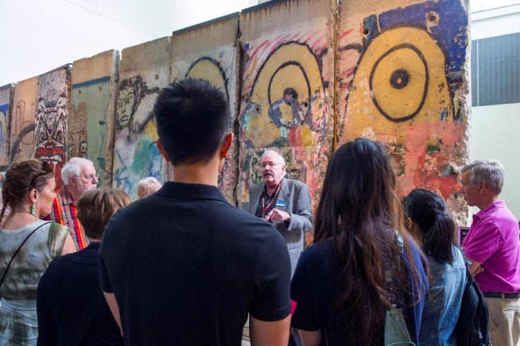 Newseum Private Tours, Berlin Wall Gallery